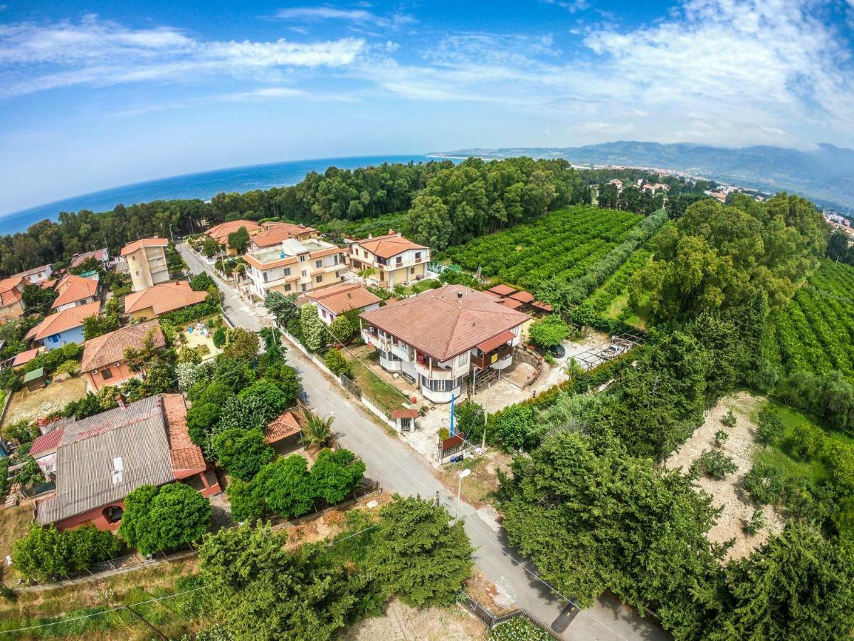 B&B Pineta Mare Lamezia Terme Bagian luar foto